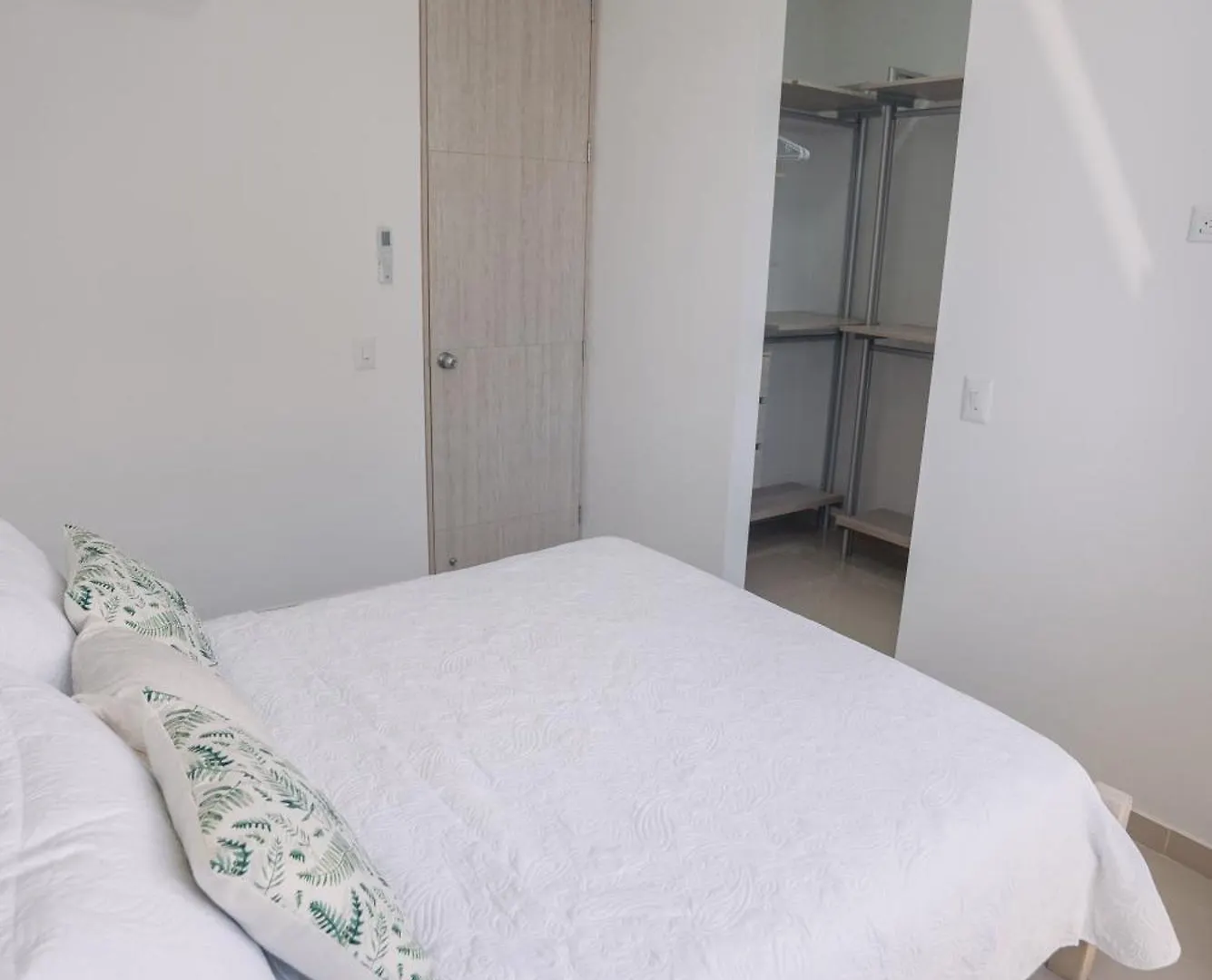 Apartamento Amoblado En Samaria, Primera Linea De Playa! サンタ・マルタ 0*,
