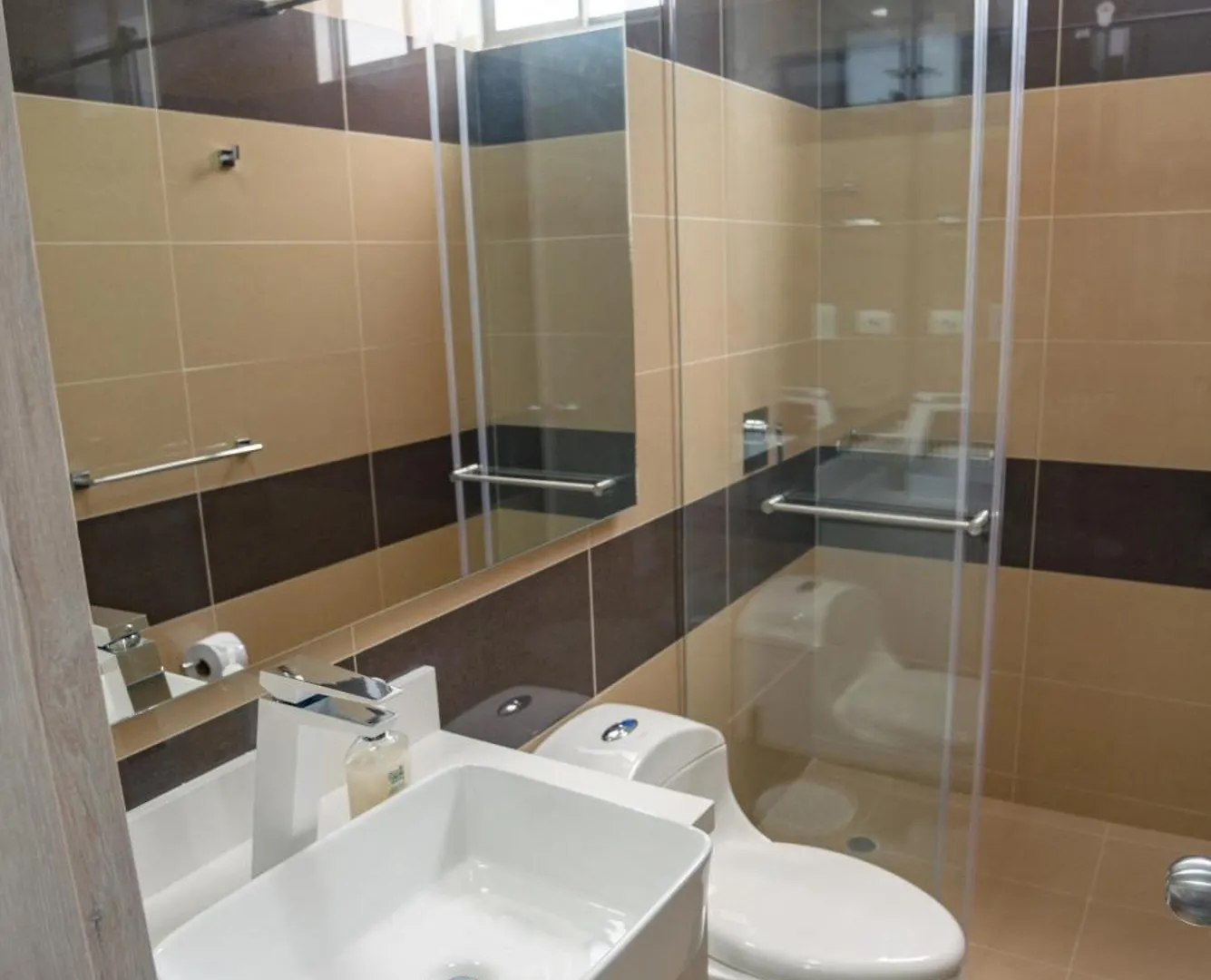 Apartamento Amoblado En Samaria, Primera Linea De Playa! サンタ・マルタ コロンビア